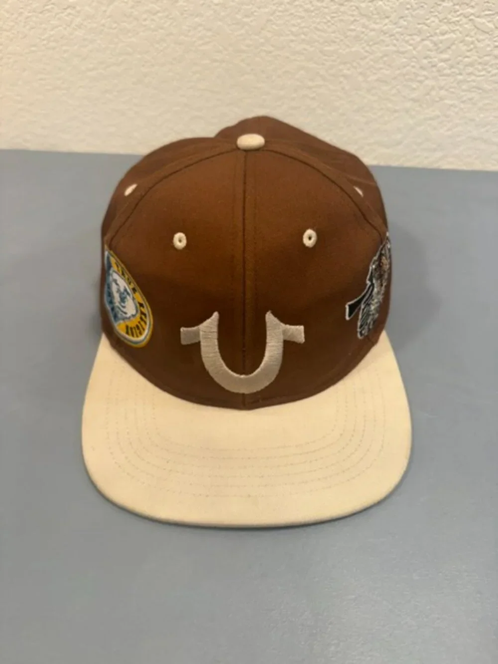 Rare Vintage Y2K True Religion Multi Patch Buddha Horseshoe Hat Brown Cream Lg
